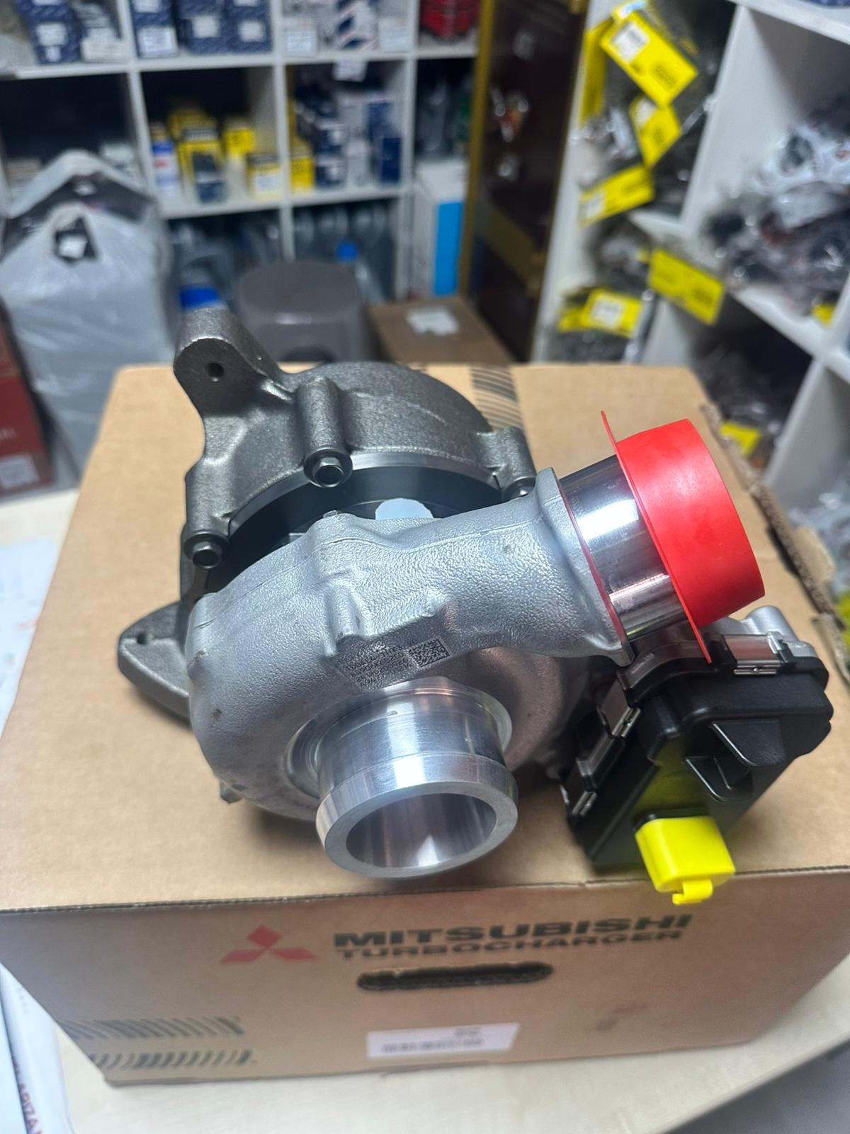 4947701214  4947701213 49477003203 LAND ROVER RANGE ROVER EVOQUE TURBO