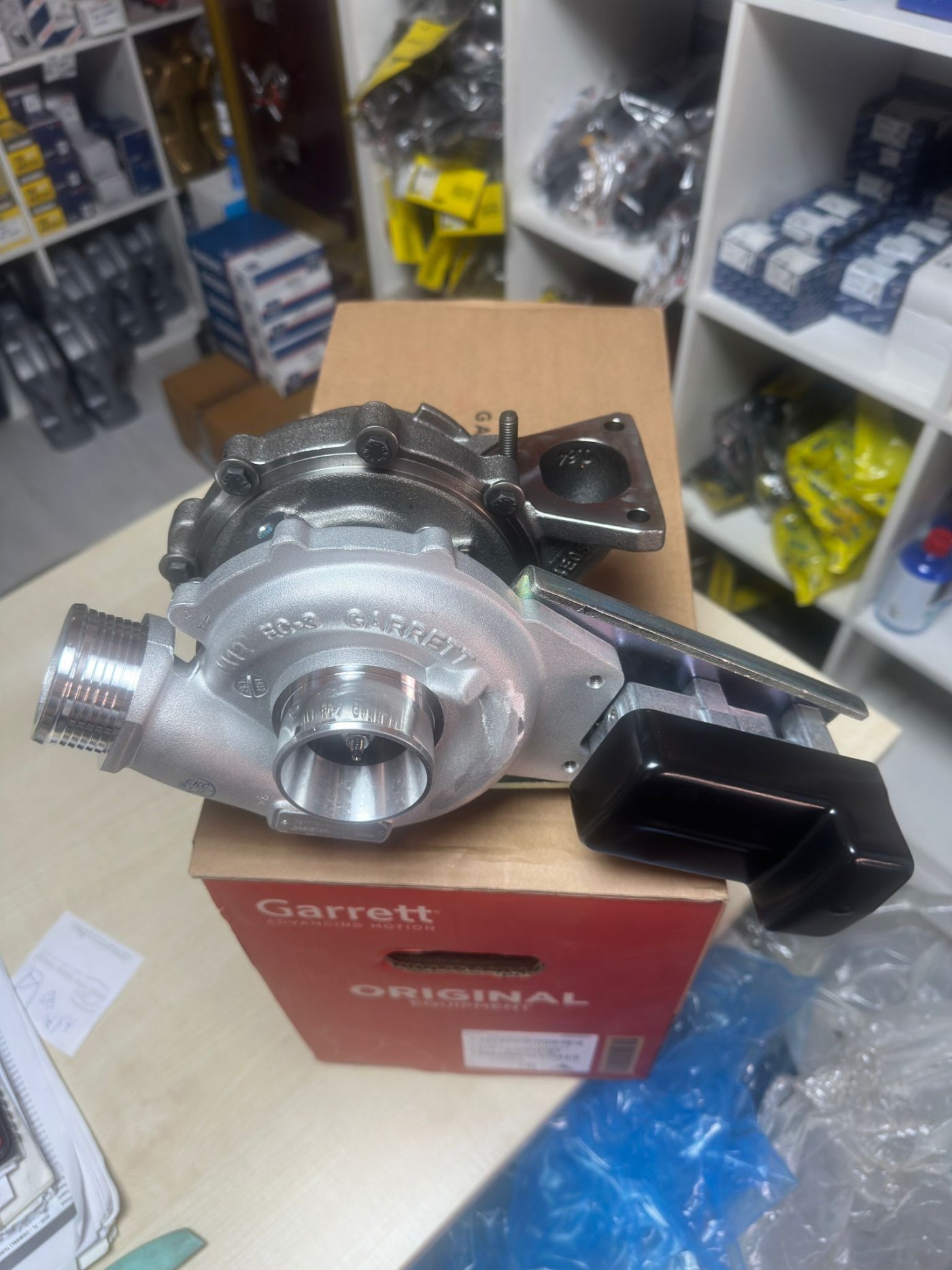 757779 5022S TURBO VOLVO E60  XC70 XC90 2.4 D5 2008-